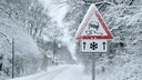 Bei Glatteis zu fahren, ist auch mit passenden Reifen nicht angenehm