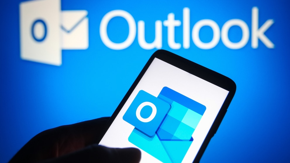 Outlook-Logo und Schriftzug