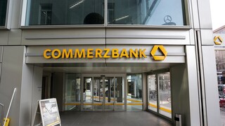 Die Commerzbank stellt sich neu auf und streicht in diesem Zuge das kostenlose Girokonto