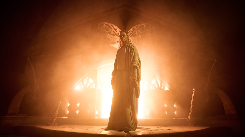 Sauron (Charlie Vickers) und der eine Ring dürften wichtig für „Die Ringe der Macht“ Staffel 3 werden