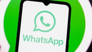 WhatsApp-Logo auf einem Smartphone