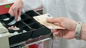 Lidl erleichtert Kunden das Abheben von Bargeld an der Kasse