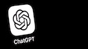 ChatGPT-Logo auf einem Display
