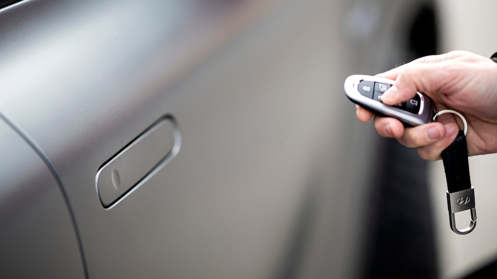 Versenkbare Türgriffe am Auto sind im Ernstfall eine echte Gefahr