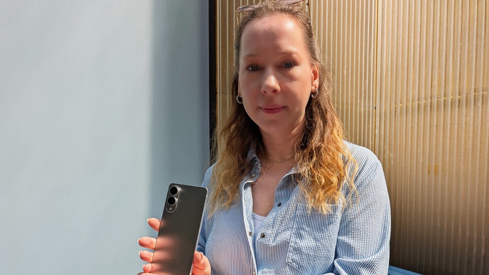 TECHBOOK-Redaktionsleiterin Rita Deutschbein konnte sich das Samsung Galaxy S25 Edge bereits ansehen