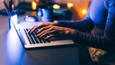 Ein Urteil nimmt Plattformen bei Deepfakes stärker in die Pflicht