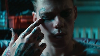 Bill Skarsgård spielt in der Neuauflage von „The Crow“ die Rolle des Eric Draven