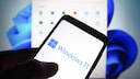 In Windows 11 ist das Startmenü standardmäßig mittig angeordnet