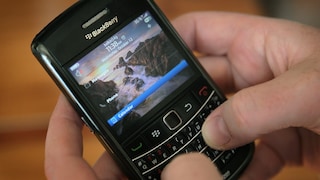 Ein altes Blackberry-Smartphone