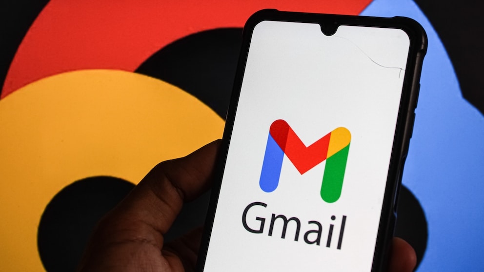 Gmail Logo auf einem Smartphone