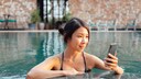 Viele Smartphones sind laut Herstellerangaben nach IP68 wassergeschützt. Doch was bedeutet dieses Rating genau?