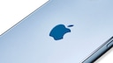 Das prominente Apple-Logo auf der R&uuml;ckseite soll beim iPhone 17 Pro an eine andere Stelle wandern