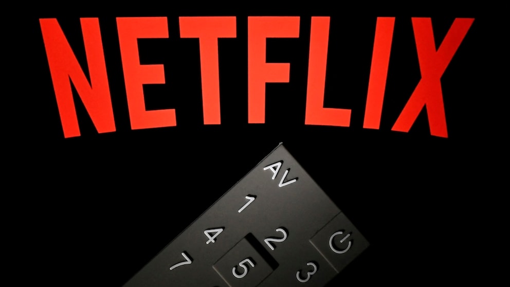 Netflix-Logo auf einem TV