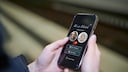 Statt zu helfen, sabotieren Online-Dating-Apps unsere Partnersuche. So zumindest die Meinung eines Buchautors