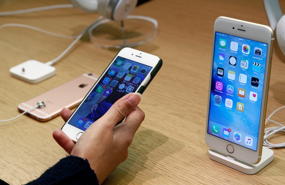 IOS 16 7 12 Und 15 8 5 Apple Stellt Update F r ltere IPhones Bereit ios-16-7-12-und-15-8-5-apple-stellt-update-f-r-ltere-iphones-bereit