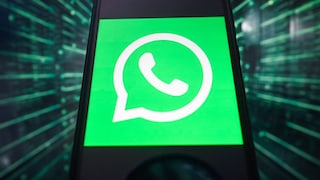 WhatsApp-Logo auf einem Bildschirm