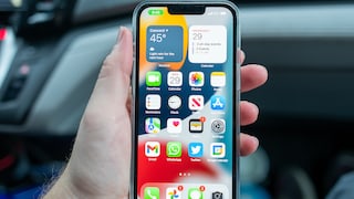 iPhone 13 Pro im Auto