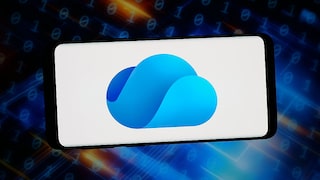 Smartphone mit OneDrive Logo