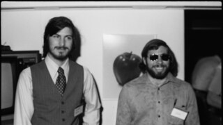Steve Jobs und Steve Wozniak im Jahre 1977