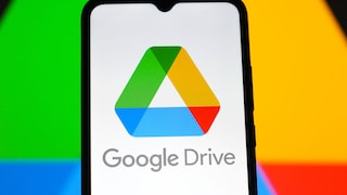 Smartphone mit Google Drive Logo