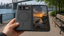 F&uuml;r das iPhone Fold stehen bereits erste H&uuml;llen bereit