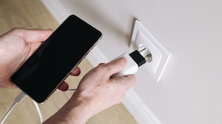 Beim Laden des Smartphones gibt es eine empfohlene Reihenfolge