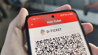 Smartphone mit Deutschlandticket