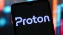 Smartphone mit Lumo-Logo.