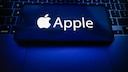 Smartphone mit Apple-Logo