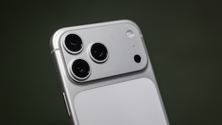 iPhone 17 Pro vor grünem Hintergrund