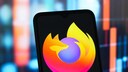 Smartphone mit Mozilla Firefox-Logo.