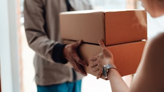 Kunden können Nachnahme und Zollentgelte bei DHL künftig kontaktlos an der Haustür bezahlen