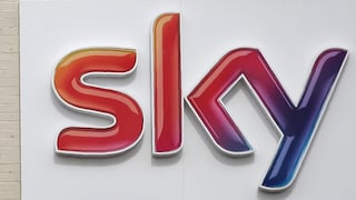 Sky-Logo an einer Hausfassade
