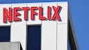 Netflix-Logo an einer Geb&auml;udefassade