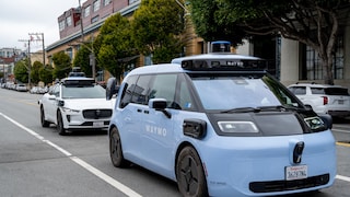2 Robotaxis von Waymo