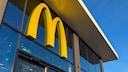 McDonald&lsquo;s-Logo an einem Restaurant