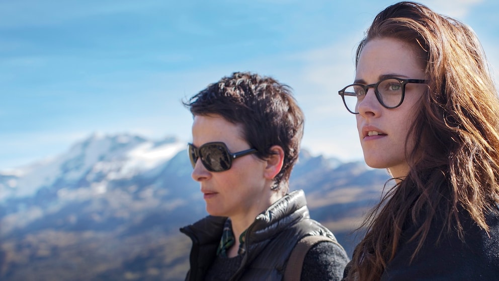 Juliette Binoche und Kristen Stewart in „Die Wolken von Sils Maria“