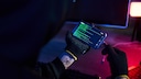 Hacker mit Android Smartphone