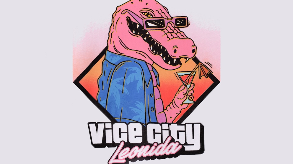 Illustration eines rosa Alligators mit schwarzer Sonnenbrille und geöffnetem Maul. Die Figur trägt ein blaues Hemd und hält ein Cocktailglas mit Schirmchen in einer Hand. Im Hintergrund befindet sich eine rautenförmige Grafik in Rosa-, Orange- und Gelbtönen. Unter der Illustration steht der Schriftzug „Vice City Leonida“.