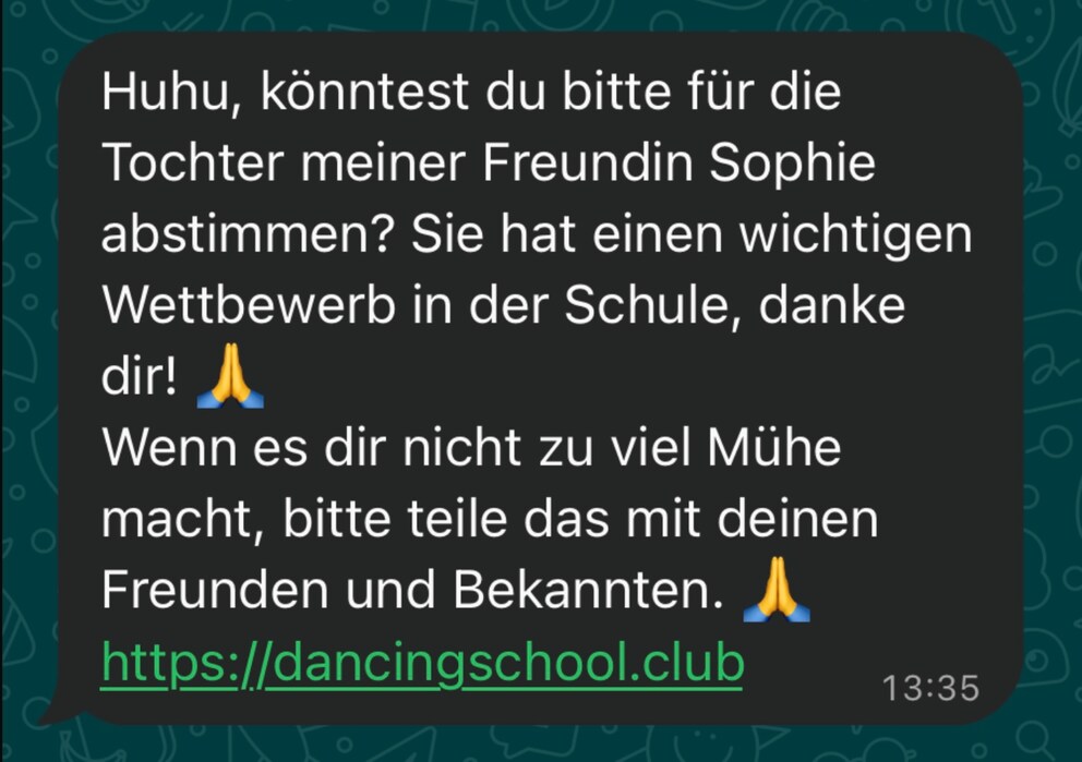 Screenshot of a WhatsApp message in dark mode. The sender asks to vote for a friend's daughter named Sophie in a school competition and to forward the message. Below is the green underlined link 'https://dancingschool.club'. The message was sent at 1:35 PM.