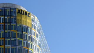 Notbremsassistenten haben offenbar Probleme mit reflektierender Kleidung