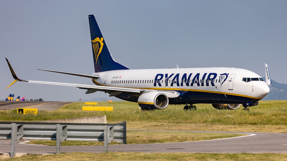 Hohe Gebühren am Flughafenschalter: Gericht setzt Ryanair Grenzen