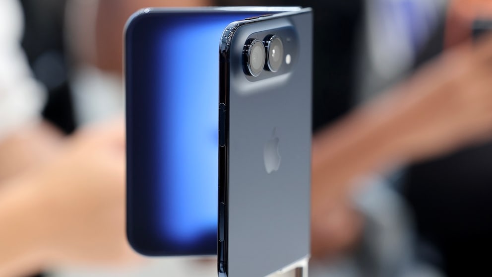 Das iPhone Duo bei einer Präsentation