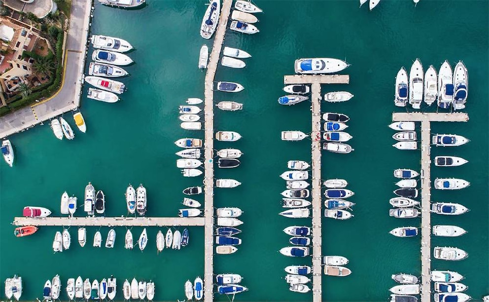 Jachten im Club Náutico im Hafen von Santa Ponça