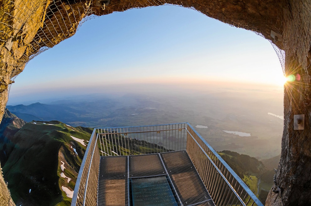 Einmalig: die Aussicht von der Stockhorn-Nordwand