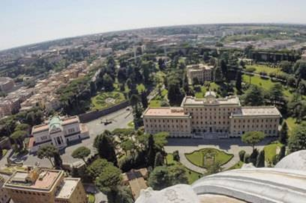 Die Vatikanischen Gärten, gesehen vom Dach des Petersdoms aus