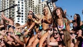 Spring Break 2015 in Panama City Beach: Wo sonst 12.000 Menschen leben, feiern plötzlich bis zu 250.000 junge Amerikaner, berichtet der US-Sender CBS