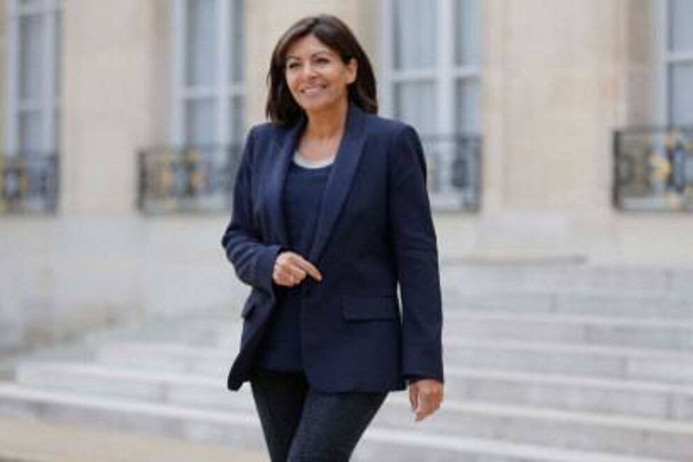 Die Bürgermeisterin von Paris, Anne Hidalgo, hat den Bau des gläsernen Hochhauses durchgesetzt