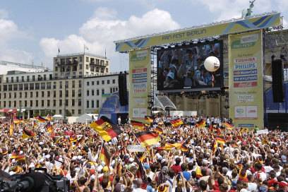 Die deutsche Nationalmannschaft 2006 auf der Fanmeile am Brandenburger Tor