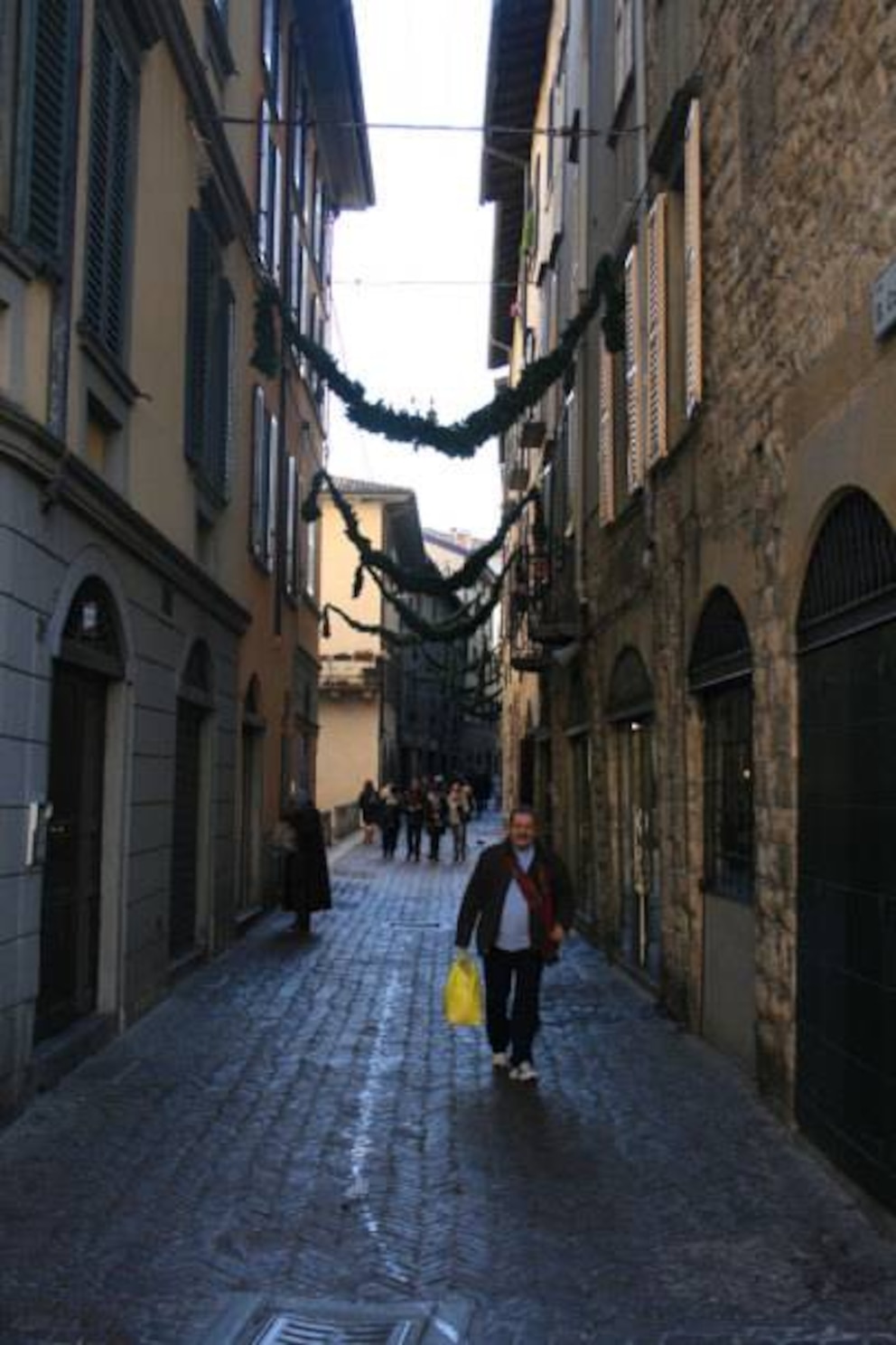 Romantische alte Gassen und Sträßchen sind Wahrzeichen von Bergamo